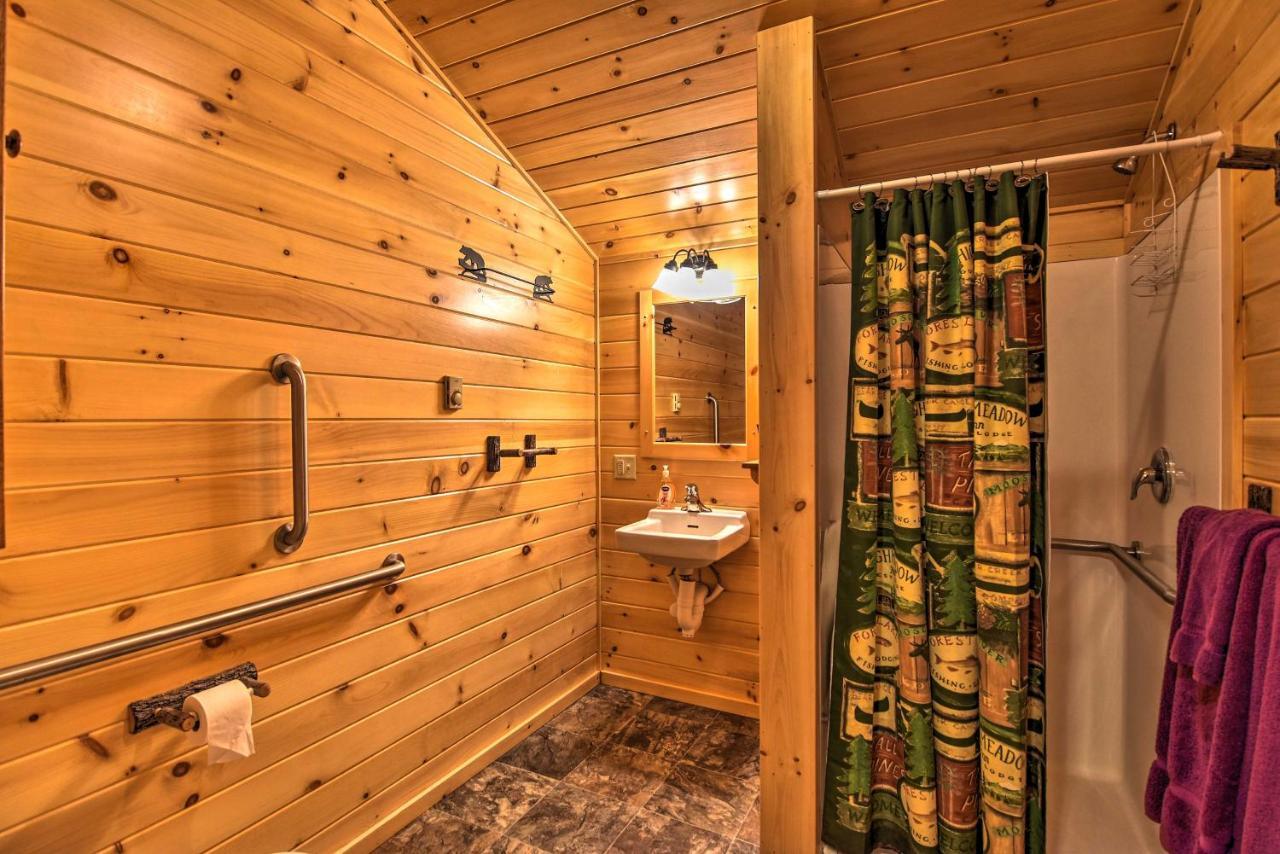 Hooah Cabin Retreat With Grill And Step-Free Access Parsons Exteriör bild